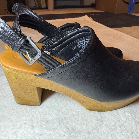 Universal Thread Black Clog size 11 - Picture 5 of 8